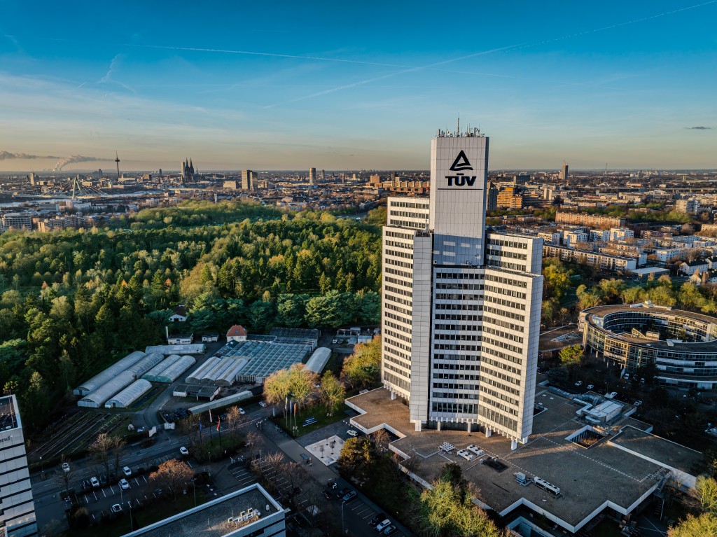 Zentrale von TÜV Rheinland in Köln. Foto: TÜV Rheinland/Yann Harz