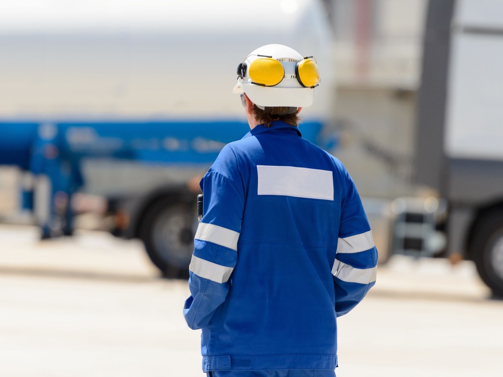 Inspection of dangerous goods transport containers